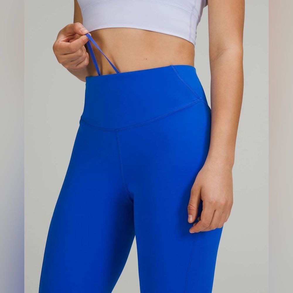Lululemon Blue Base Pace HR Tight Cropped Crop Length 23” Women's Size 14 Royal - Picture 11 of 11